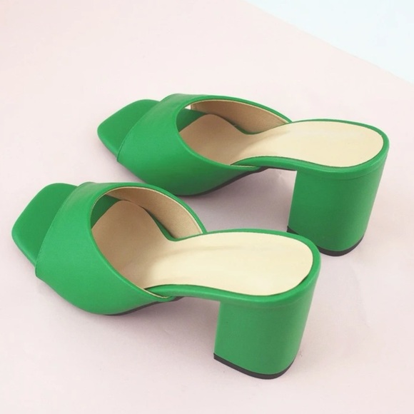 Chunky green heel - Picture 3 of 3